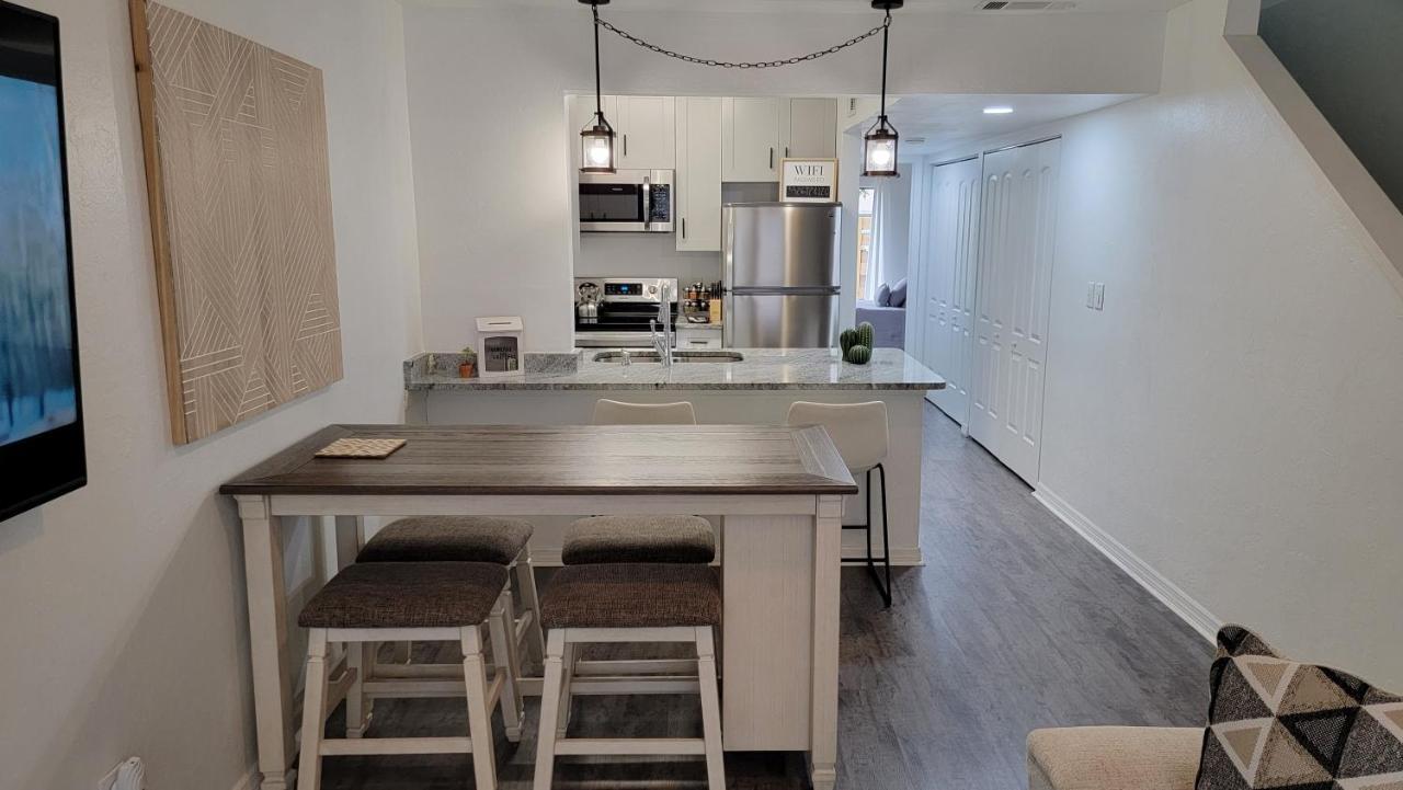 Discover Luxury Condo Steps Away From Celebration Pointe And I-75! Gainesville Exterior photo